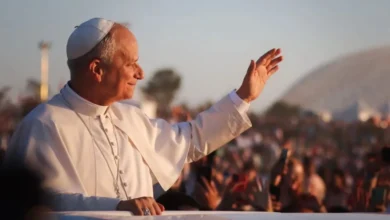 Papa León XIV advierte a los jóvenes sobre el uso excesivo de celulares: "Pueden generar dependencia"