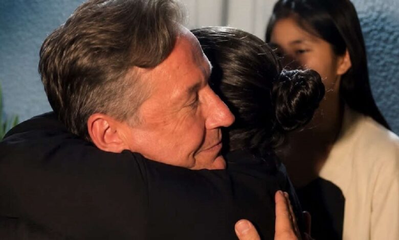 Ricardo Montaner visita por sorpresa a una fanática con cáncer en Paraguay