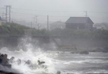 Tormenta Jangmi deja a oscuras a 60.000 hogares en Japón