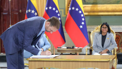 Venezuela otorga licencia a Shell para operar el campo de gas Loran