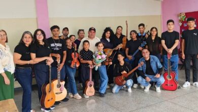 Ensamble "José Piguay García" debutó en el Concejo Municipal con homenaje a patrimonio cultural viviente