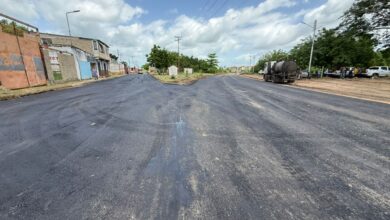 Asfaltan vialidad hacia el Complejo Habitacional "La Gran Victoria"
