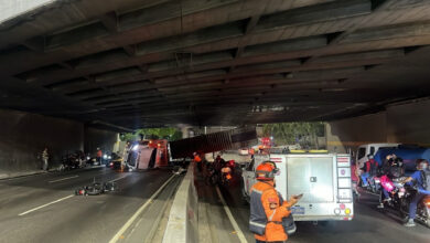 Tres personas fallecidas y cuatro lesionadas dejó un accidente de tránsito en Caracas