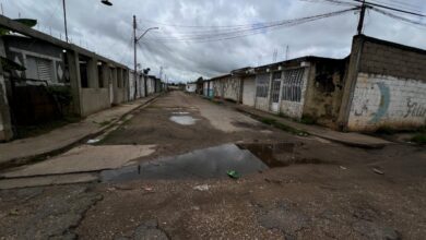 Colapso de aguas servidas afecta a vecinos del sector El Caro en Maturín