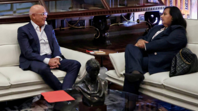 Jorge Rodríguez y Dinorah Figuera se reunieron en la AN para crear mesa de diálogo político