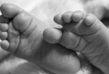 Niño de dos años fallece por asfixia tras atragantarse con una semilla de mamón
