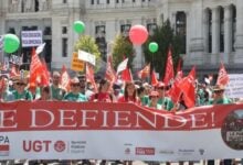 Clamor en las aulas: miles de personas se manifiestan en Madrid y Barcelona por la educación pública