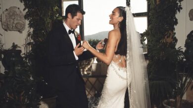 Dua Lipa publica las primeras fotos de su boda con Callum Turner en una lujosa celebración en Sicilia
