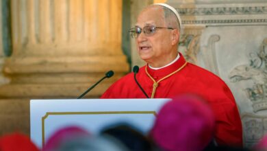 Papa León XIV pide frenar la polarización y el debate divisivo sobre la migración en España