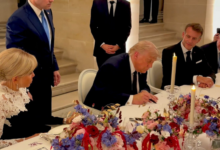 Trump firma acuerdo con Irán en el Palacio de Versalles: "Lo firmé en Versalles"