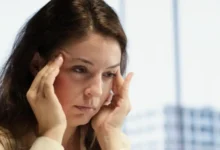 Maquillaje efecto descansado: Trucos estratégicos para atenuar los efectos del estrés en el rostro