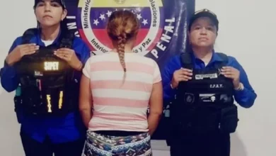Mujer arrestada tras intentar abandonar a su hijo recién nacido en cuidados intensivos