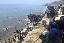 España: Miles de migrantes entran a Ceuta desde Marruecos