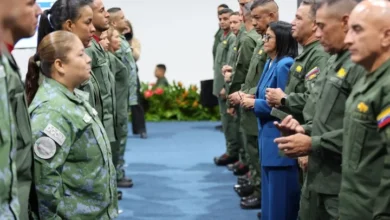 Delcy Rodríguez encabeza el ascenso de más de 890 oficiales de la GHP y la DGCIM