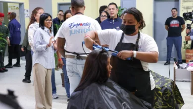 Delcy Rodríguez recorre campamento transitorio Mariano Picón Salas en Petare