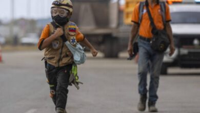 “Topito”, el niño de 10 años que rescata mascotas tras los sismos
