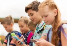 Francia prohíbe las redes sociales a menores de 15 años a partir de septiembre
