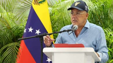 Jorge Rodríguez inspecciona campamento en Los Caracas y anuncia plan de viviendas para afectados por sismos