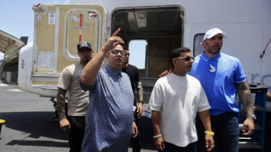 Tito El Bambino y Héctor "El Father" envían avión con 4,5 toneladas de ayuda a Venezuela