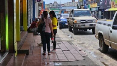 Alcaldía fiscaliza aceras modificadas por comerciantes en Maturín
