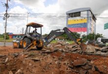 Gobernador Ernesto Luna supervisa construcción del Paseo Las Uvitas