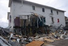Los capturan robando en casas dañadas por el terremoto en La Guaira