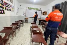 Despliegan operativo de diagnóstico estructural en colegios tras sismos en el país