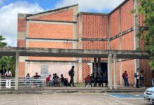 Estudiantes de la Universidad de Oriente mantienen activo centro de acopio para damnificados por terremotos