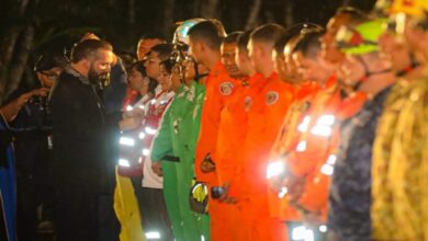 Nayib Bukele condecora a 452 rescatistas salvadoreños tras su misión humanitaria en Venezuela