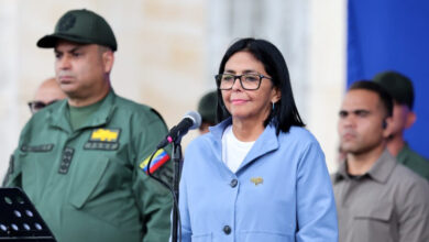 Delcy Rodríguez encabeza acto militar de ratificación de mandos y graduación de la FANB