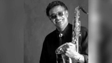 Muere Plas Johnson a los 94 años, legendario saxofonista del tema de La Pantera Rosa