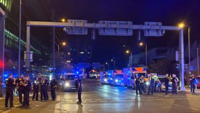 Un vehículo embiste a una multitud en Berlín y deja al menos un muerto y 16 heridos