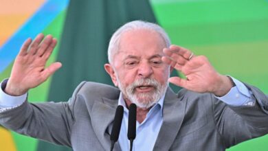 Lula critica a jugadores: "Solo uno regresó en el avión de la selección"