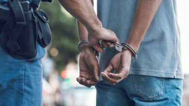 Sucre: Cuatro detenidos por desvalijar aires acondicionados en siete comercios