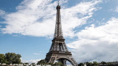 Torre Eiffel cierra por calor extremo: tercera ola en dos meses