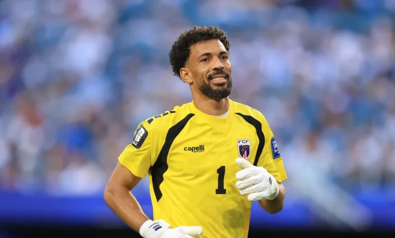 Colo Colo ficha a Vozinha, el portero más popular del Mundial