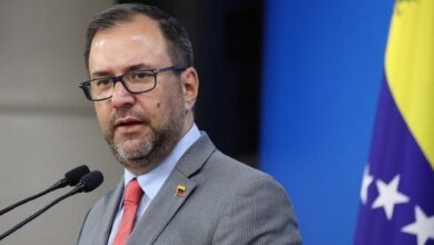yvan-gil-responde-abelardo-de-la-espriella-reconstruccion-sismo