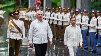 El mandatario colombiano ratificó su respaldo incondicional frente al acoso exterior y marcó distancia de su sucesor, Abelardo de la Espriella.