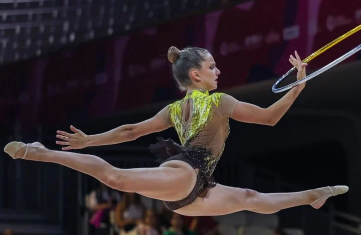 Venezolana Jimena Domínguez se posiciona entre las tres mejores gimnastas de Suramérica