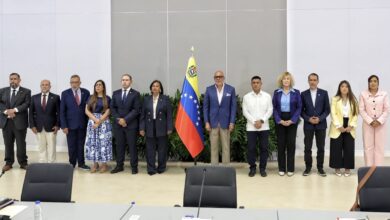 Gobierno y sectores de la AN 2015 instalan nueva mesa de diálogo