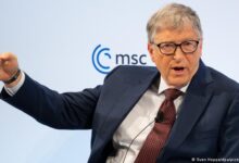 Bill Gates afirma que hasta un 40 % de los empleos deberían ser reservados para humanos frente a la IA