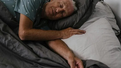 ¿Creías que necesitabas menos horas? El peligro oculto tras el mito del descanso después de los 60
