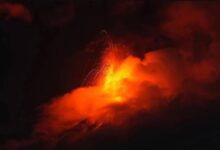 Guatemala activa alerta naranja tras una fuerte erupción del volcán de Fuego