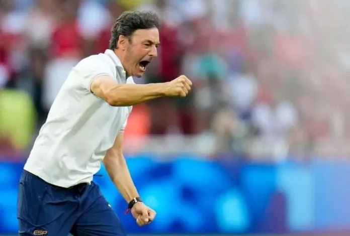 Santi Denia hace historia como el primer técnico extranjero en dirigir a la selección de República Checa