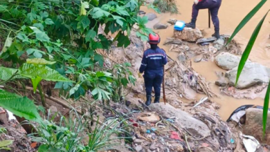 Continúan rastreo de pareja arrastrada por crecida en Los Teques