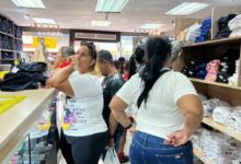 Hasta $70 por estudiante: El sacrificio económico de las familias para el inicio del año escolar