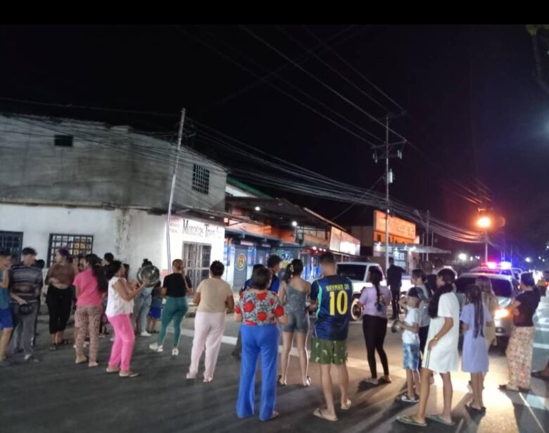 Vecinos de Maturín protestan con cacerolazos por apagones de más de 10 horas
