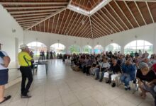 Vecinos de Laguna Paraíso rechazan en asamblea masiva a junta autoproclamada