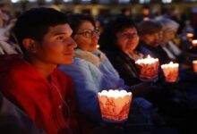 Rinden homenaje a los 331 fallecidos del terremoto en Colombia