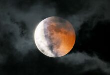 A qué hora ver el eclipse lunar y la «Luna de Sangre» en Venezuela entre este jueves y viernes